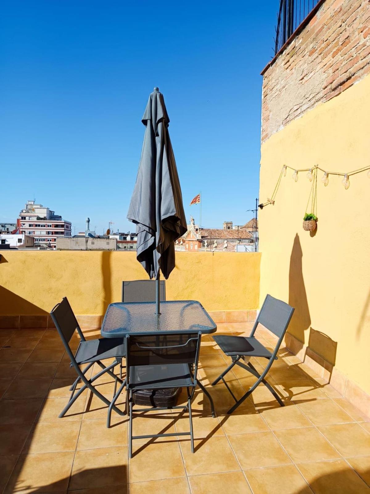Ferienwohnung La Curiosa Del Casc Antic Tarragona Exterior foto